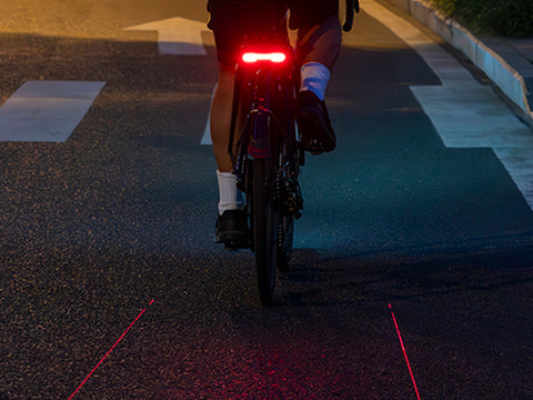 Luz para bicicleta Ravemen NT101