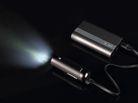 Luz delantera Ravemen CR600