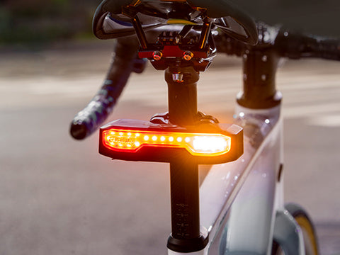 Luz para bicicleta Ravemen NT101